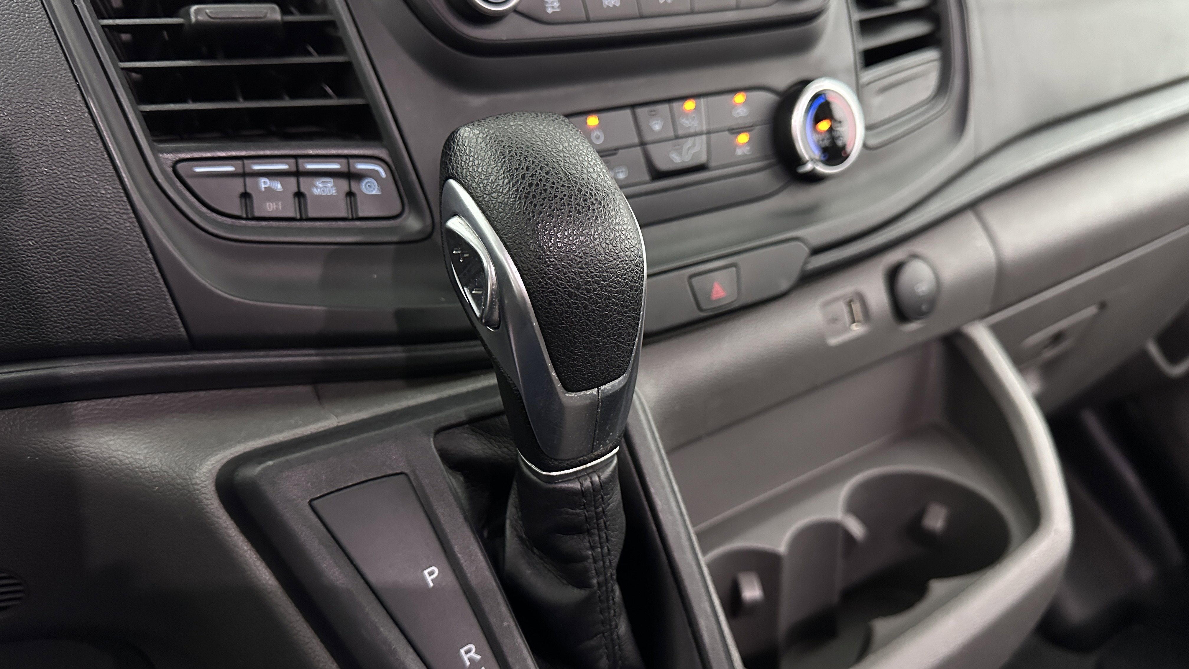 Used 2023 Ford Transit 250 Medium Roof w/ Load Area Protection Package RWD image 12