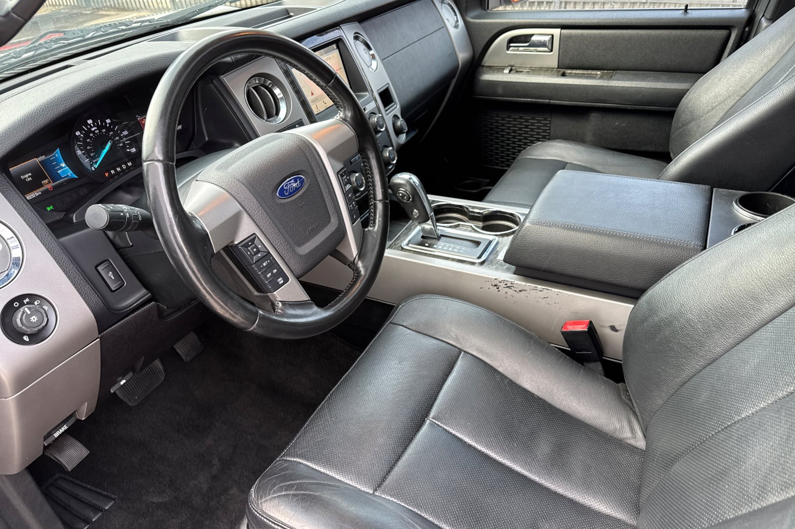 Used 2017 Ford Expedition EL Limited w/ Equipment Group 301A AWD/4WD image 10