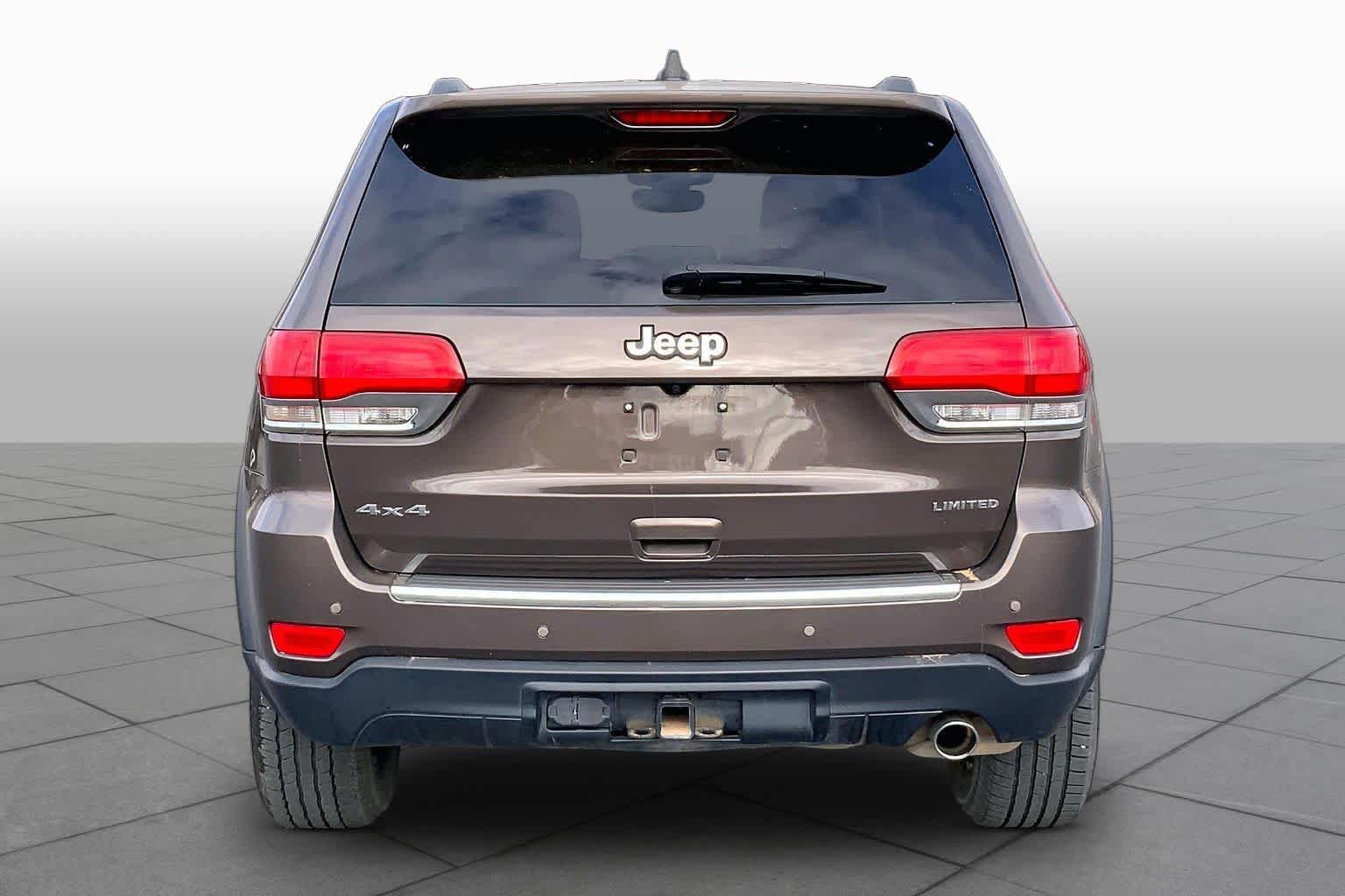 Used 2019 Jeep Grand Cherokee Limited w/ Trailer Tow Group IV AWD/4WD image 5