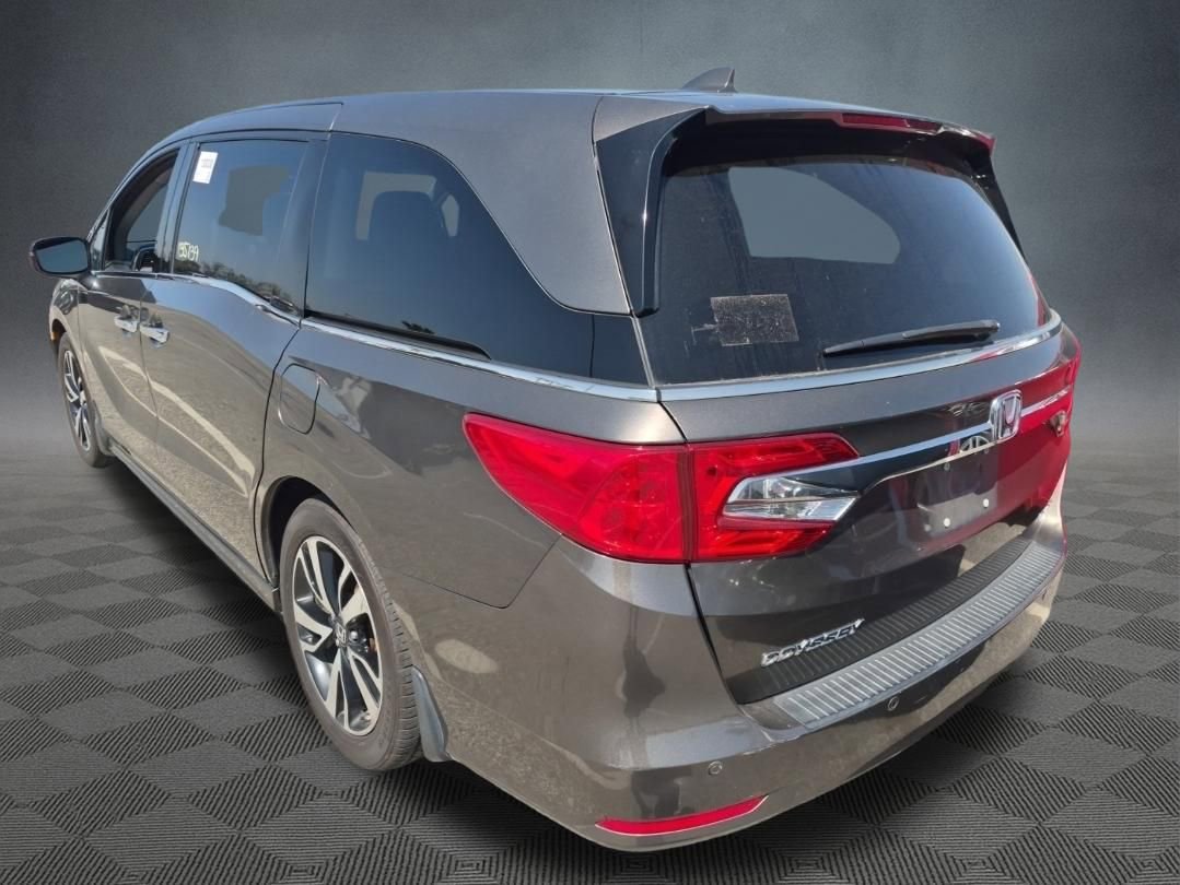 Used 2018 Honda Odyssey Elite image 3