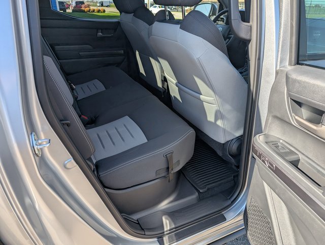 Used 2025 Toyota Tacoma TRD Sport image 6