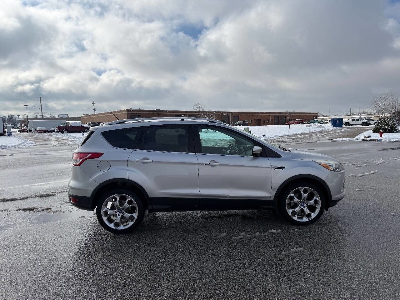 Used 2013 Ford Escape Titanium image 5
