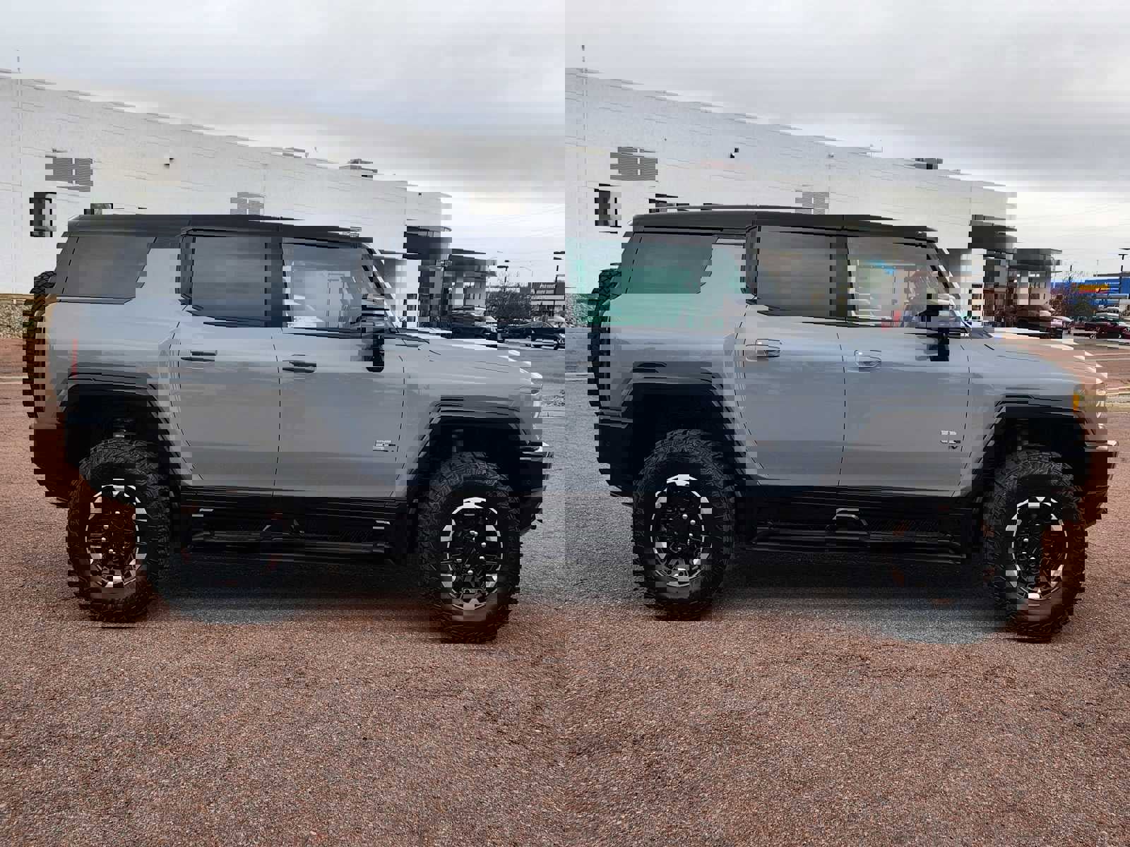 New 2025 GMC Hummer EV 3X w/ Extreme Off-Road Package image 2