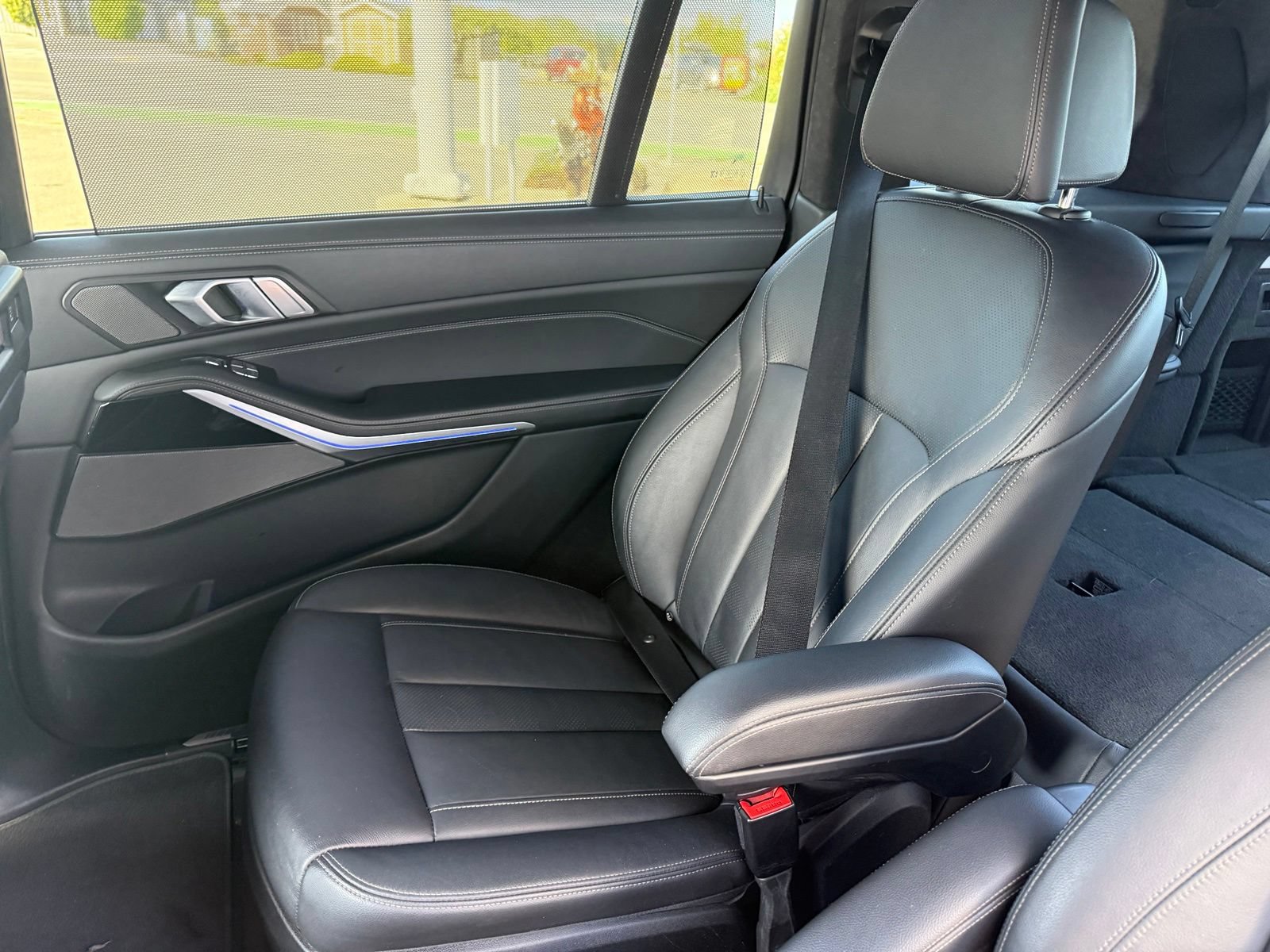 Used 2022 BMW X7 M50i AWD/4WD image 38