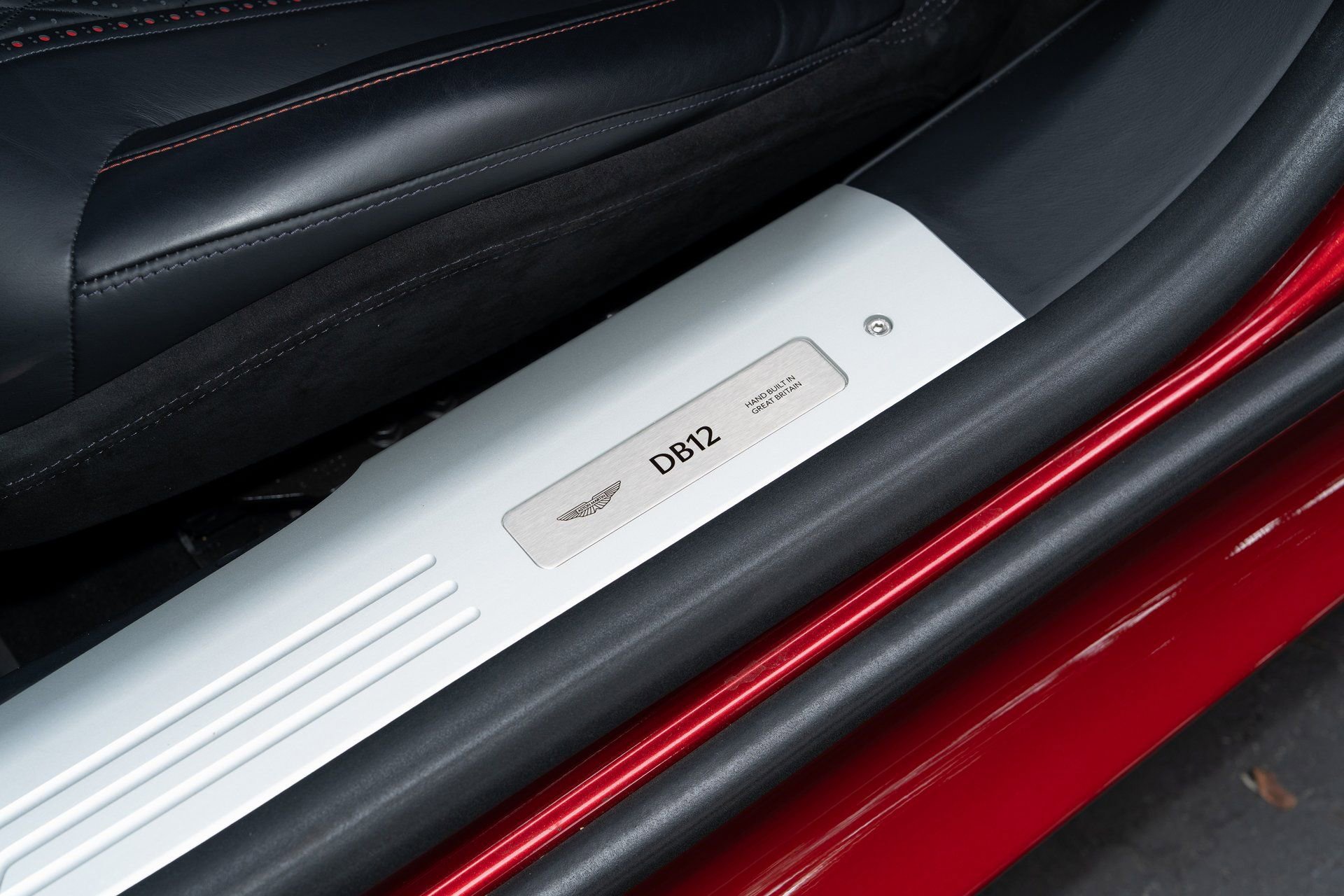 Used 2024 Aston Martin DB12 Coupe image 18