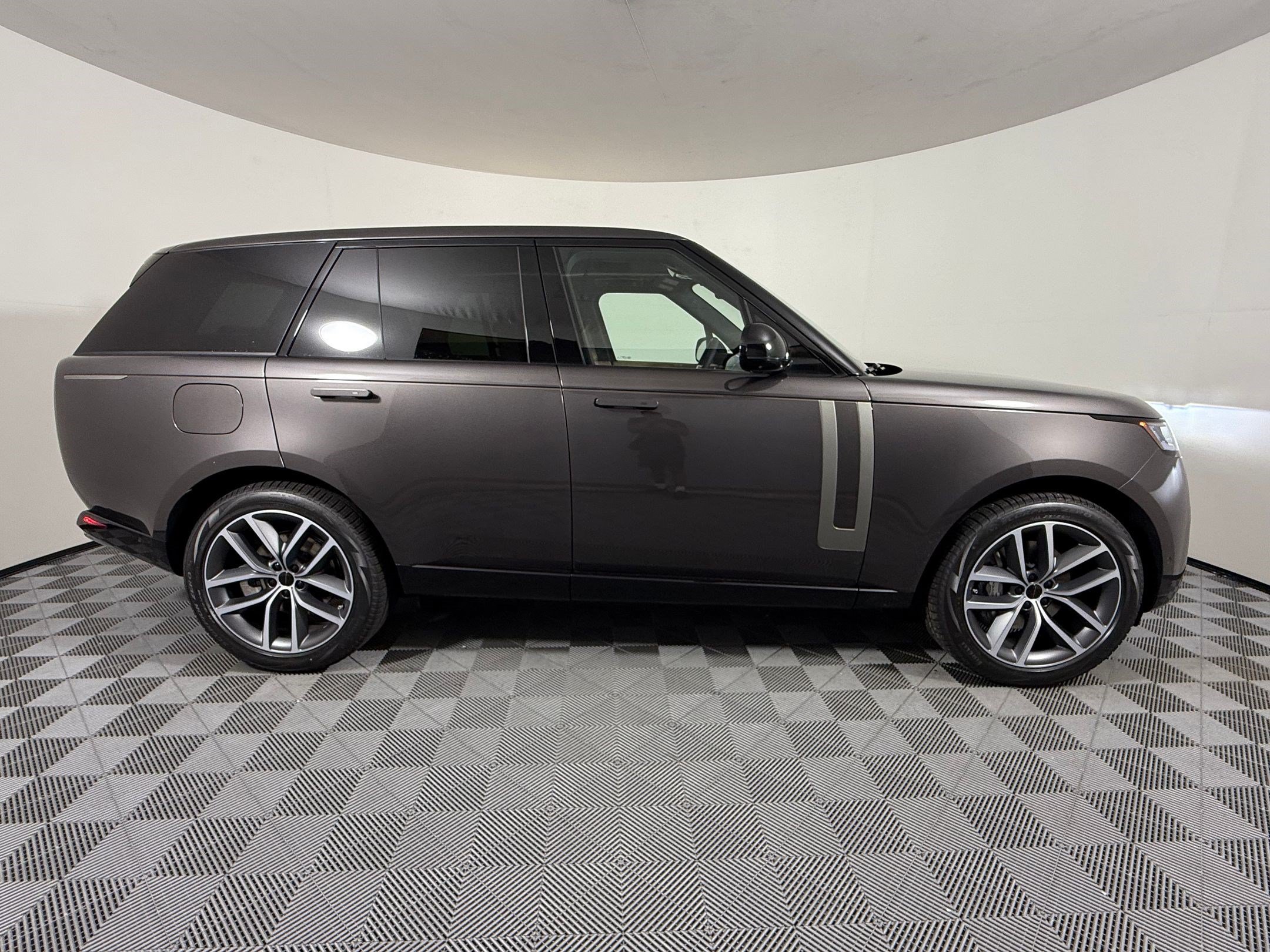 New 2026 Land Rover Range Rover SE AWD/4WD image 8