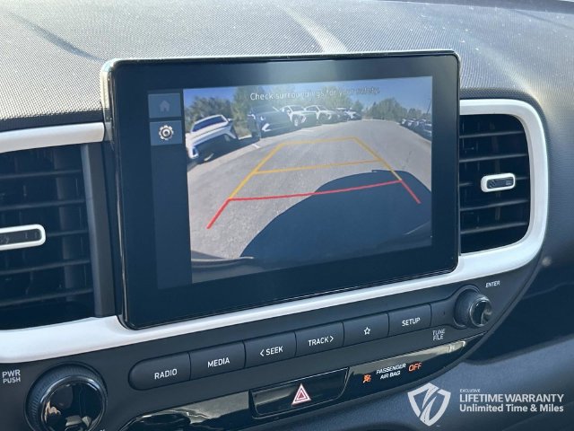 New 2026 Hyundai Venue SEL FWD image 32