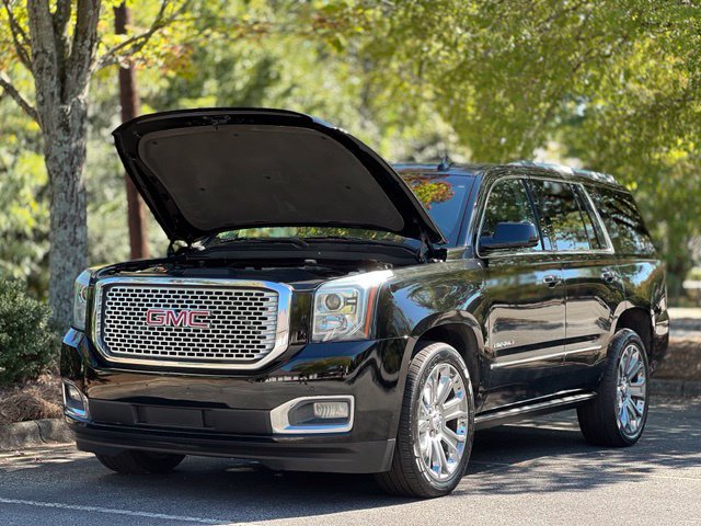 Used 2015 GMC Yukon Denali w/ Premium Package AWD/4WD image 43