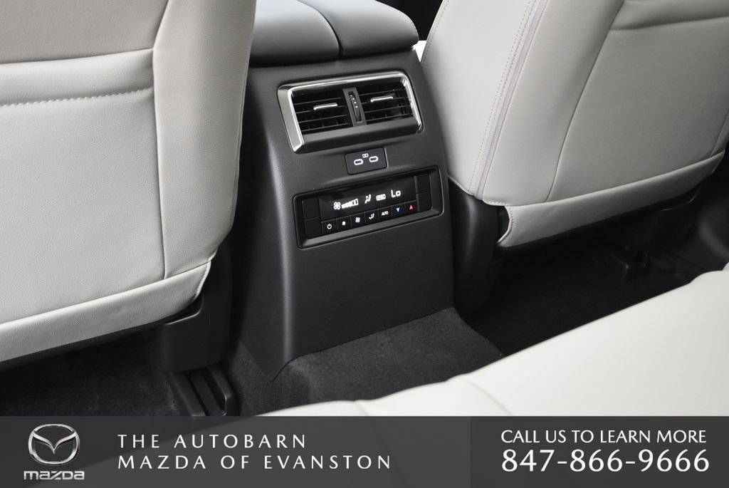 Used 2025 MAZDA CX-70 Plug-In Hybrid w/ Premium Pkg image 26