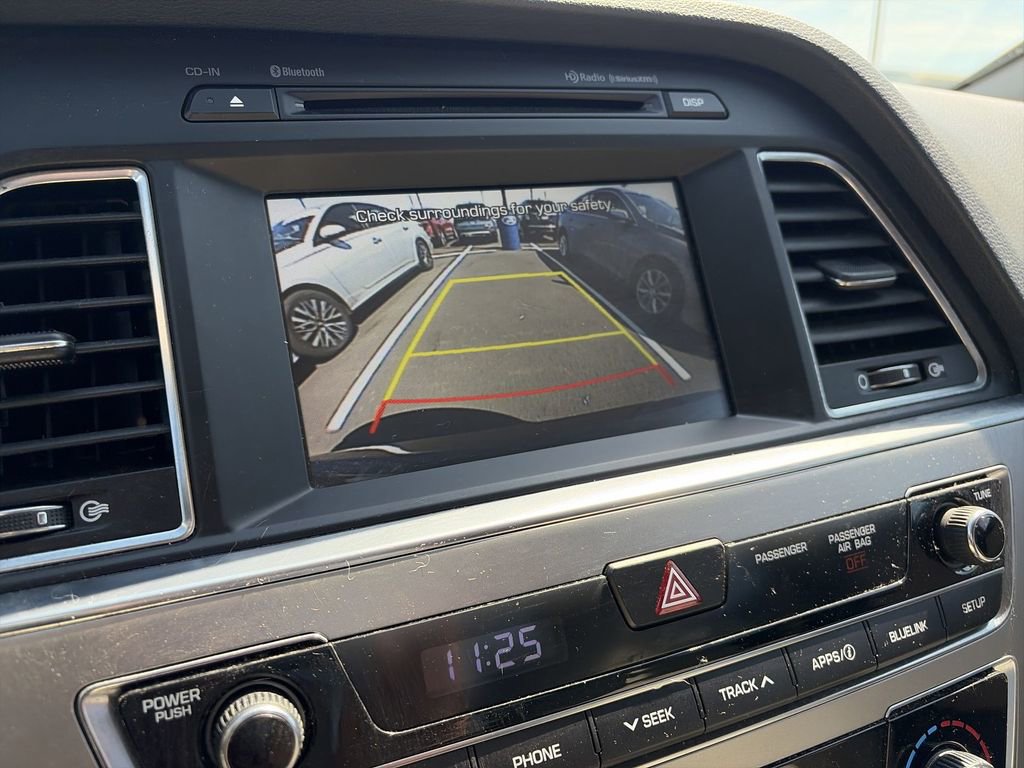 Used 2017 Hyundai Sonata SE FWD image 17