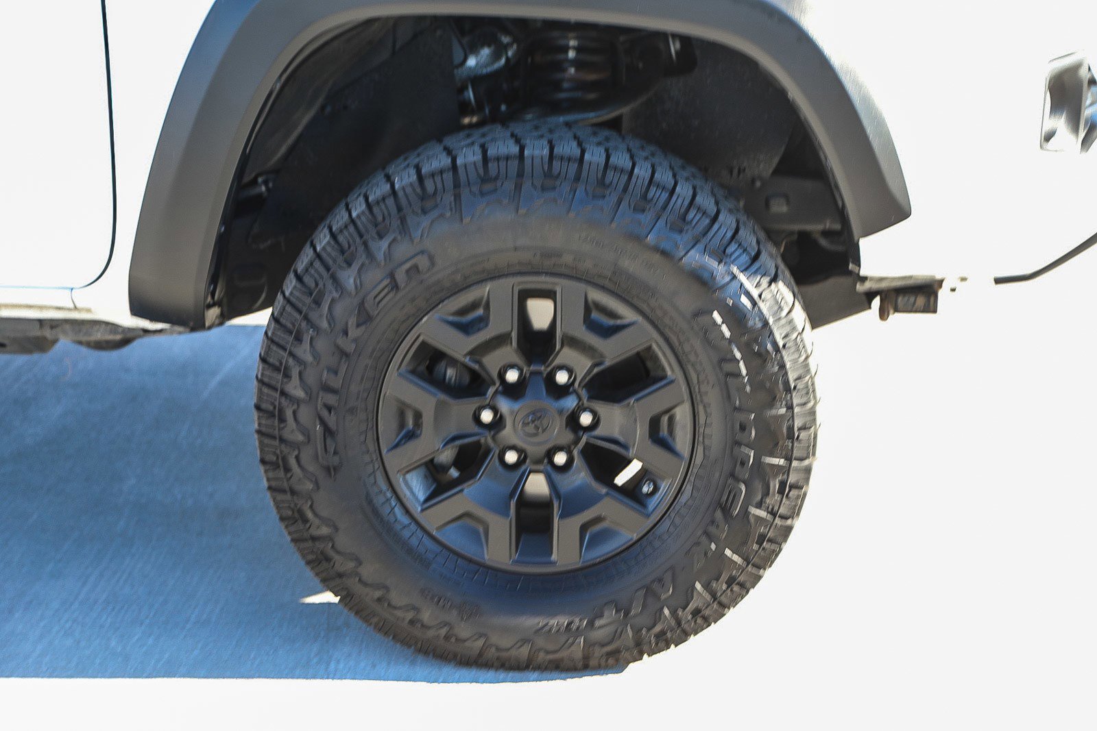 Used 2018 Toyota Tacoma TRD Off-Road image 10