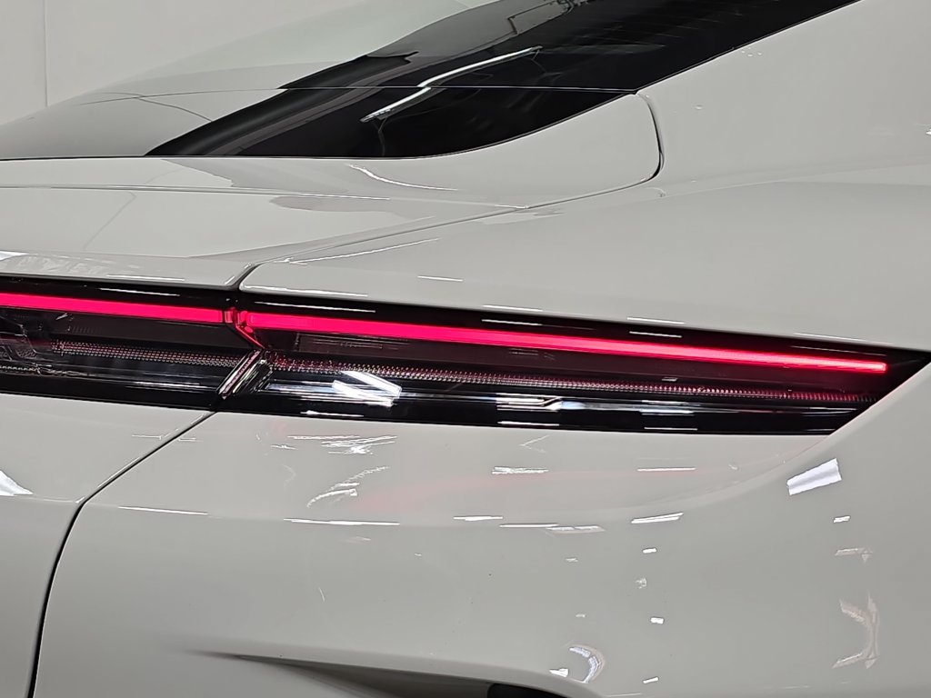 New 2026 Porsche Taycan Turbo AWD/4WD image 30