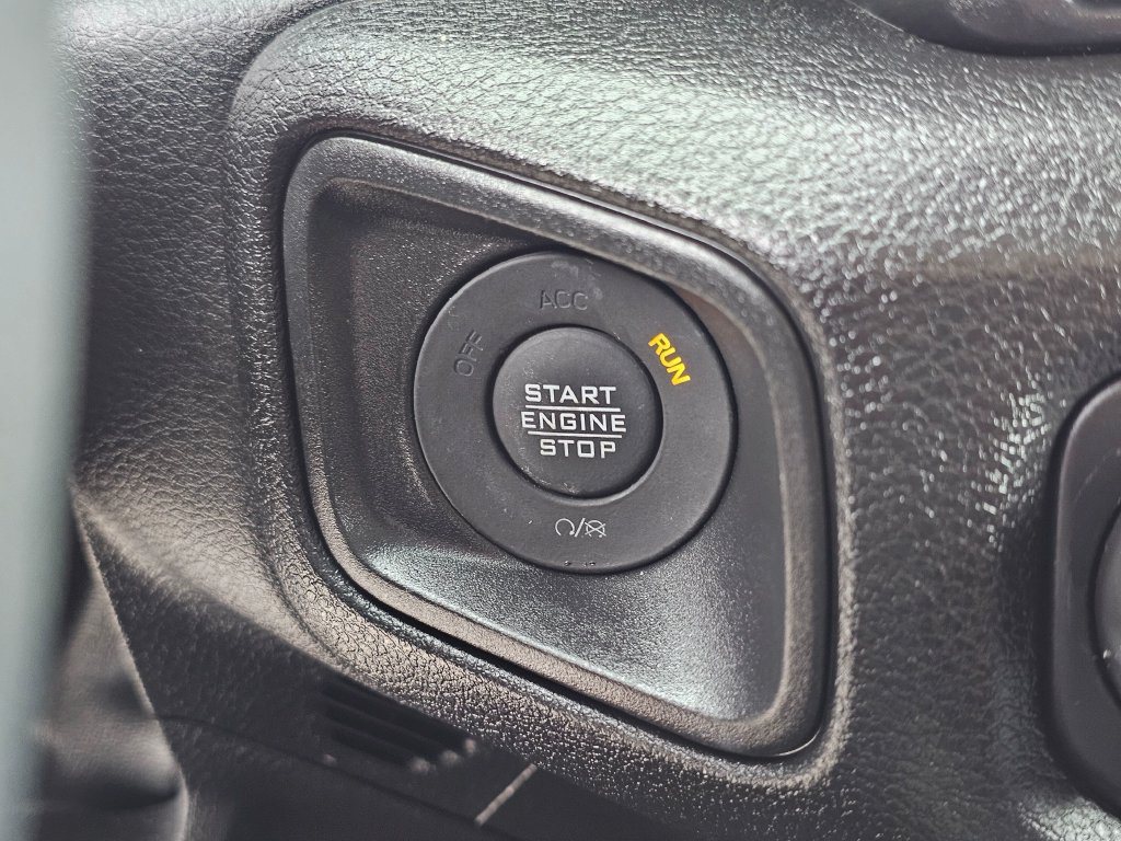 Used 2024 Jeep Wrangler Unlimited AWD/4WD image 28