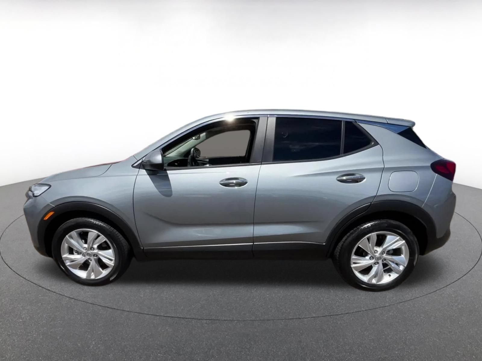 Used 2025 Buick Encore GX Preferred FWD image 8