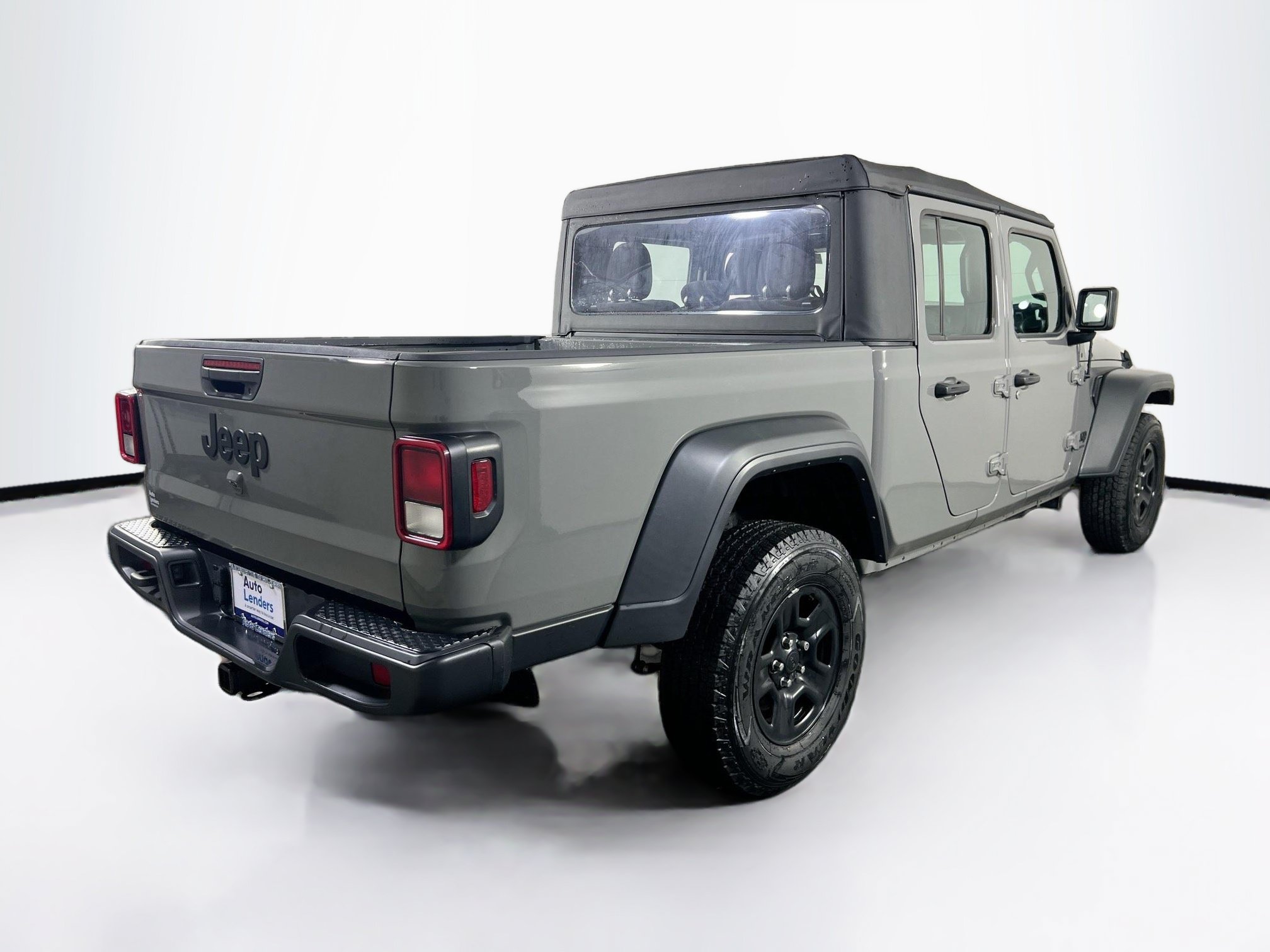 Used 2023 Jeep Gladiator Sport w/ Trailer Tow Package AWD/4WD image 5