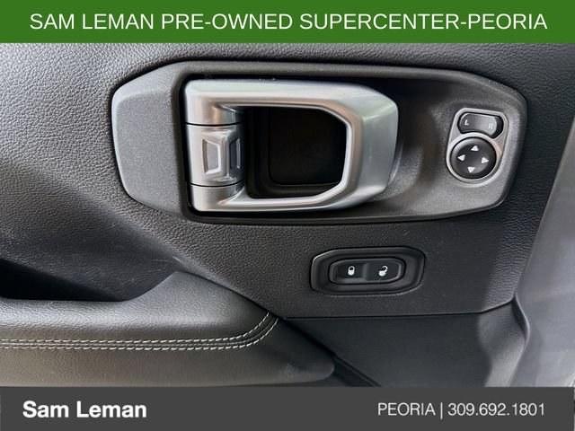 Used 2020 Jeep Gladiator Overland AWD/4WD image 18