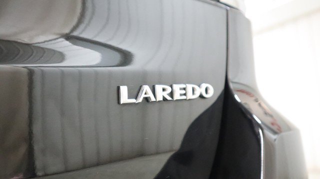 Used 2021 Jeep Grand Cherokee Laredo image 20