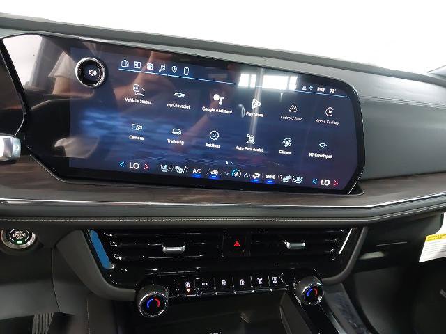 New 2026 Chevrolet Suburban Premier w/ Sun And Tow Package AWD/4WD image 21