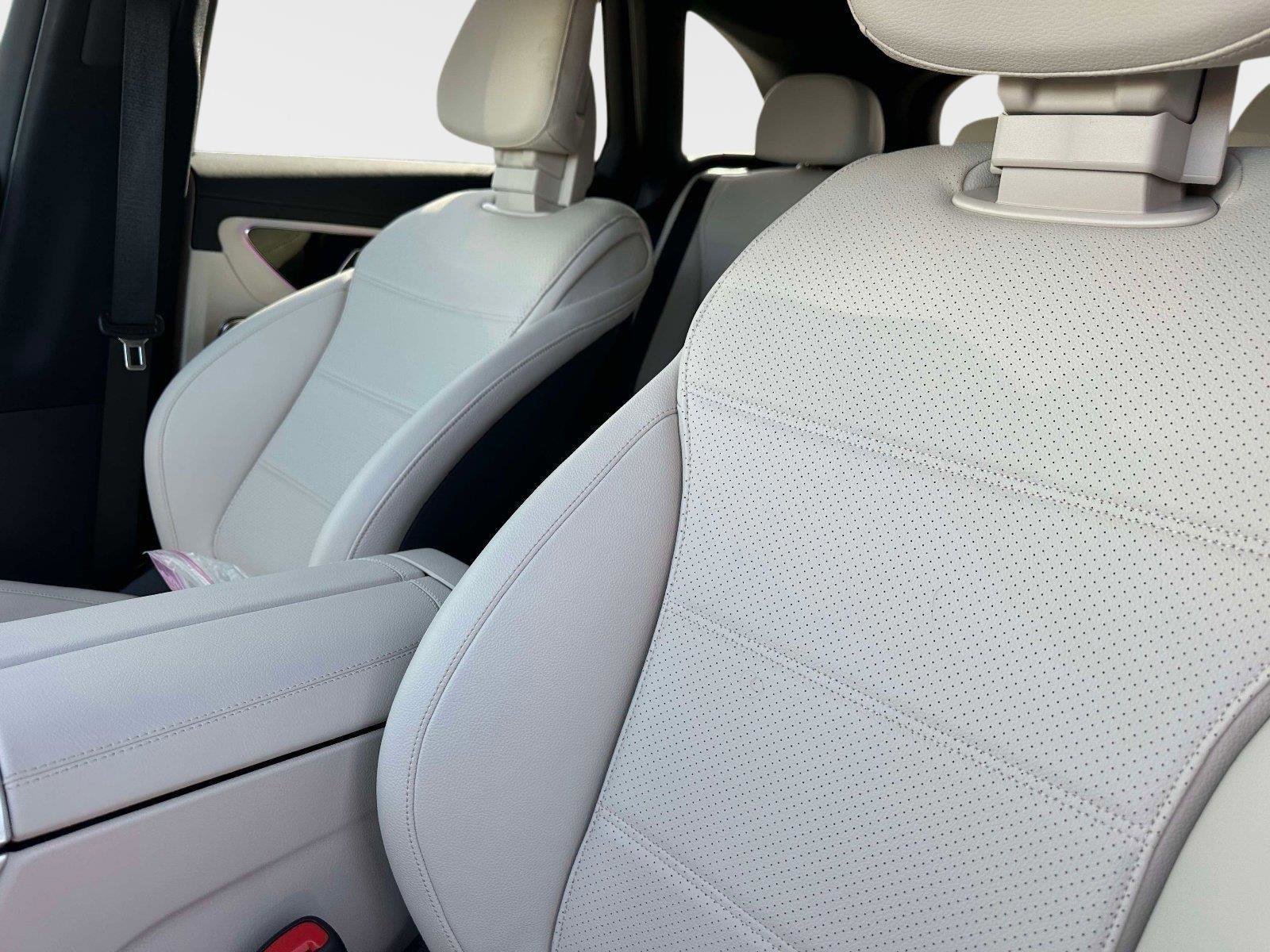 Certified 2025 Mercedes-Benz GLC 350e 4MATIC image 22