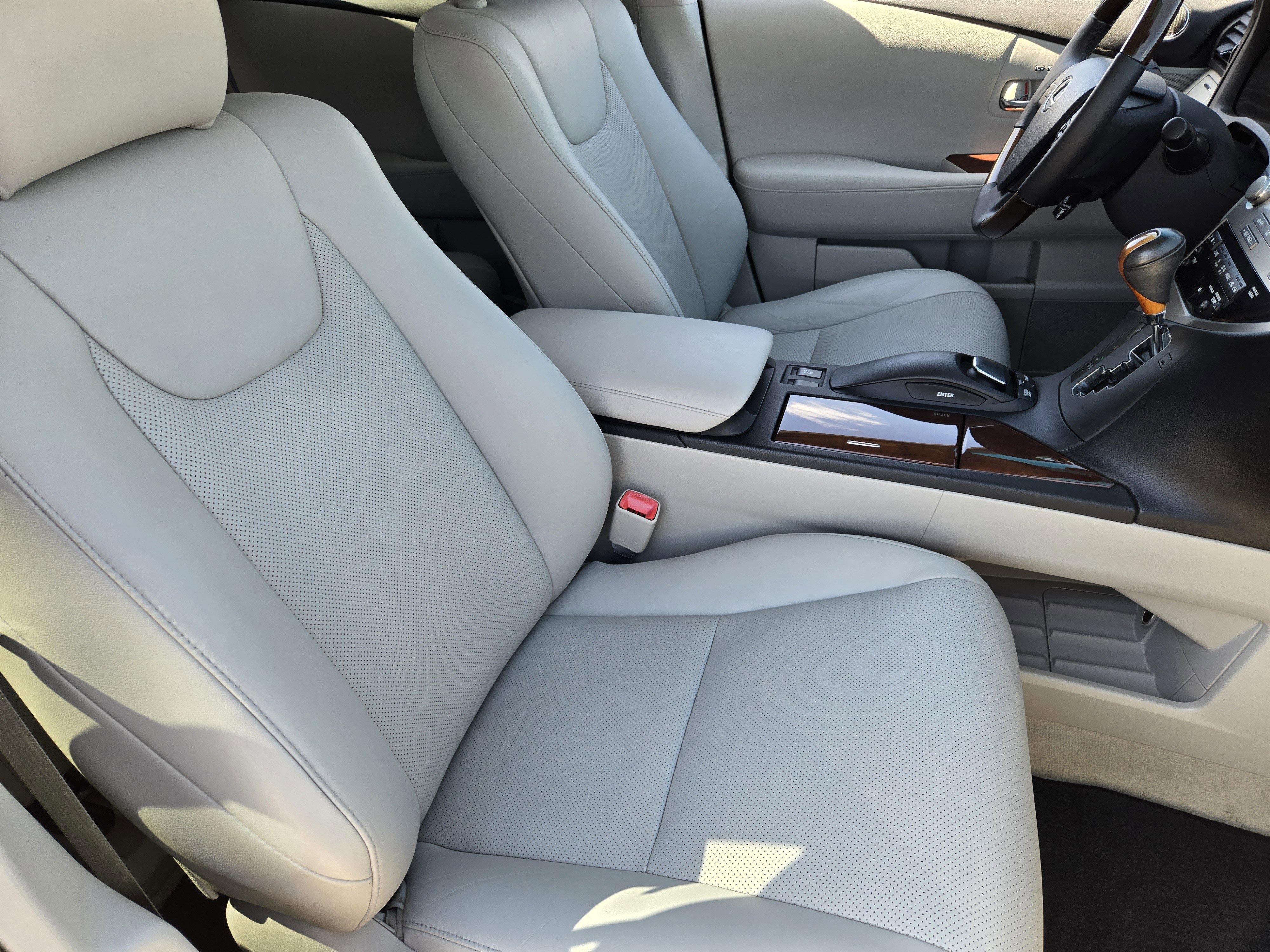 Used 2011 Lexus RX 350 2WD w/ Premium Pkg image 19