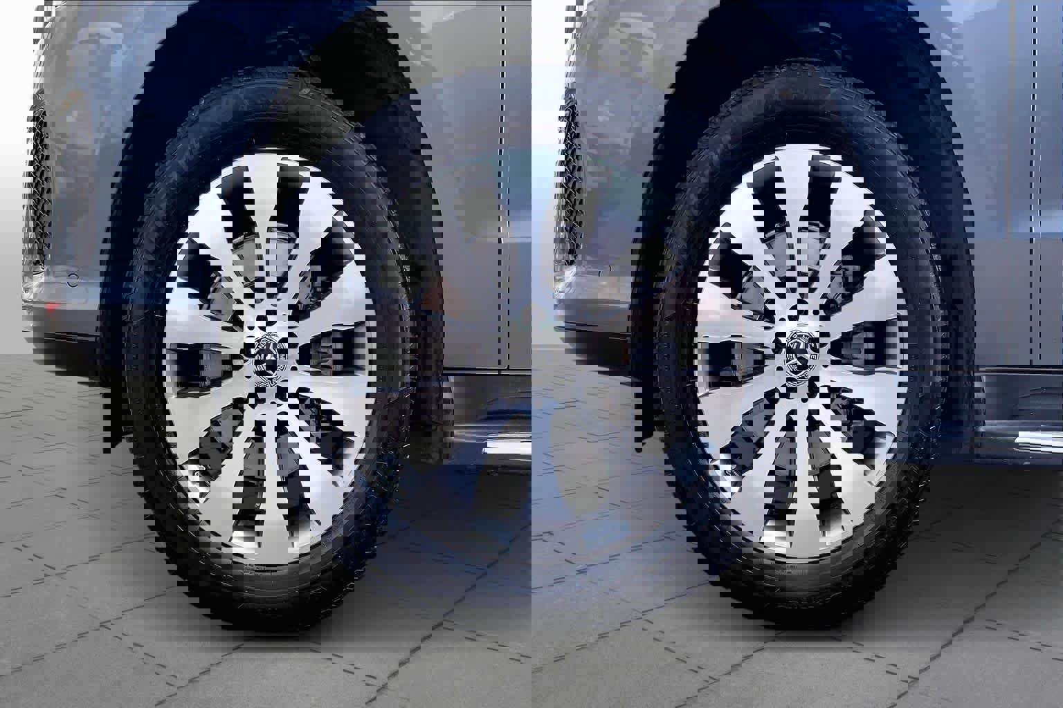 Used 2017 Mercedes-Benz GLS 450 4MATIC image 11