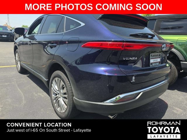 Used 2024 Toyota Venza Limited AWD/4WD image 2