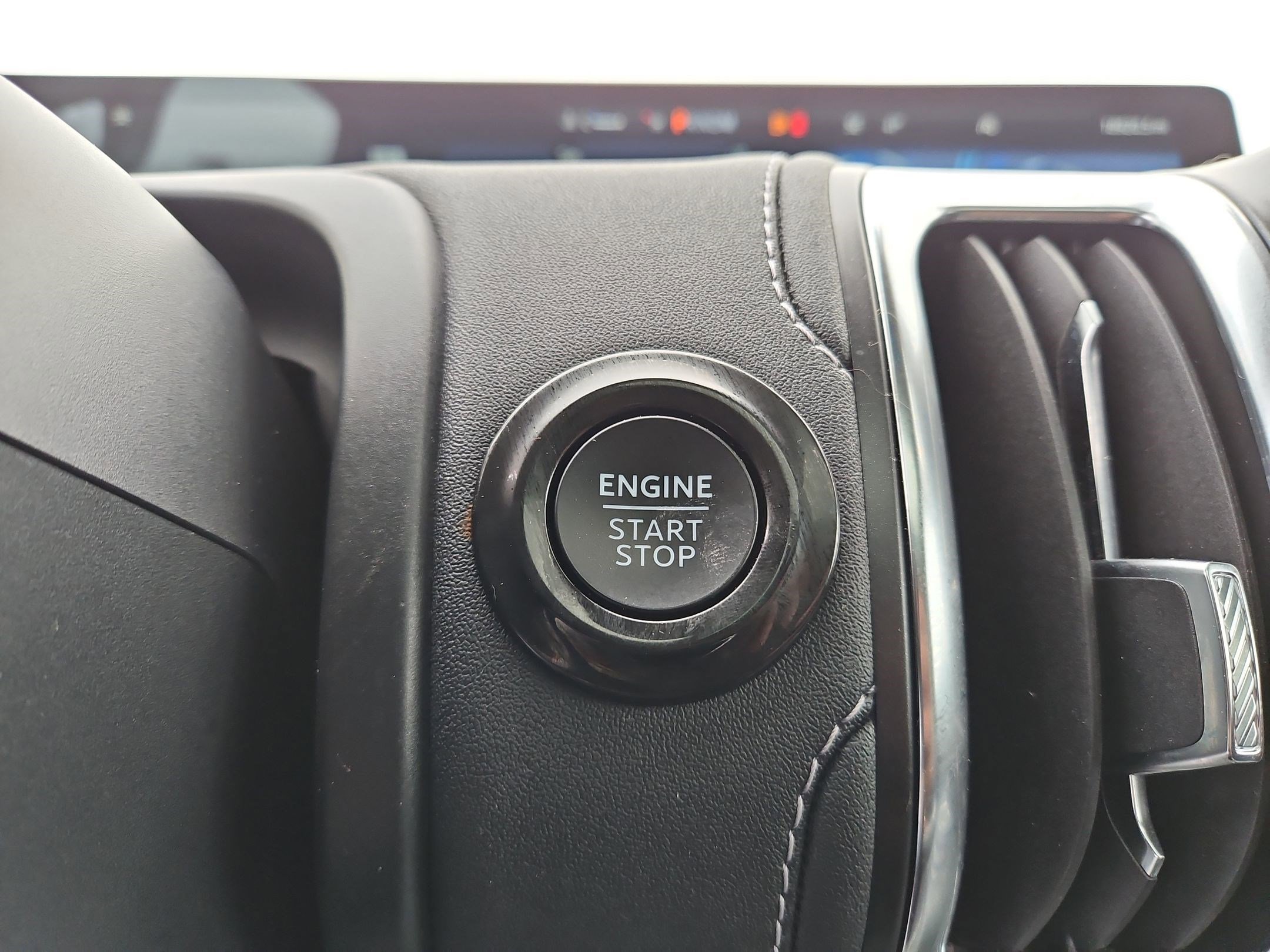 Used 2025 Ford Expedition Max Platinum image 23