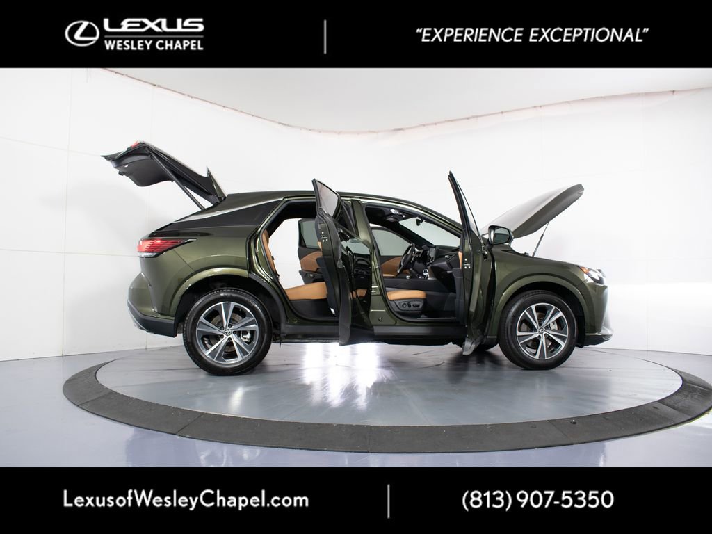 Used 2025 Lexus RX 350 FWD w/ Technology Package image 17