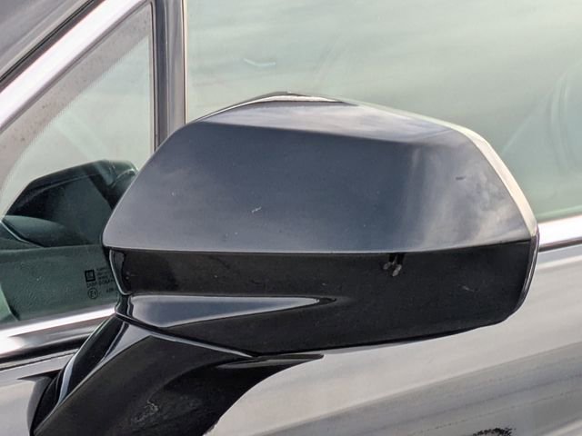 Used 2018 Cadillac XT5 Premium Luxury image 11