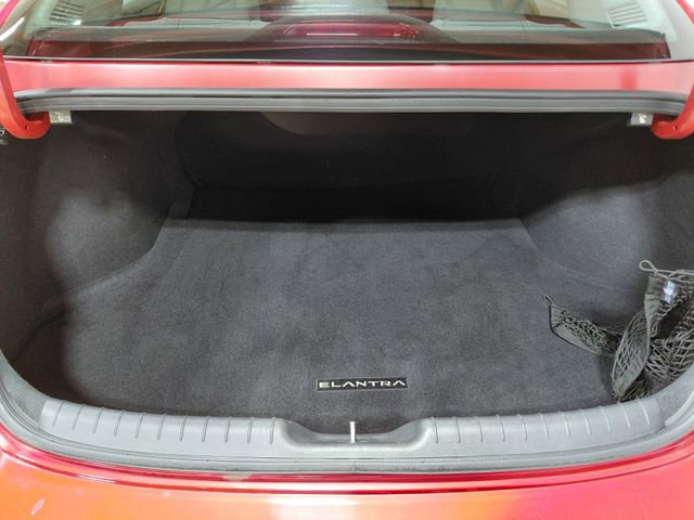 Used 2022 Hyundai Elantra SE image 36