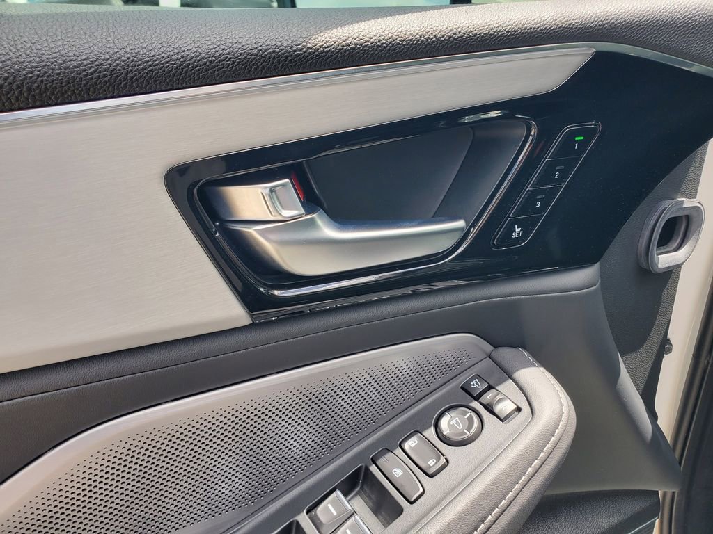 Used 2026 Acura MDX w/ Technology Package image 23