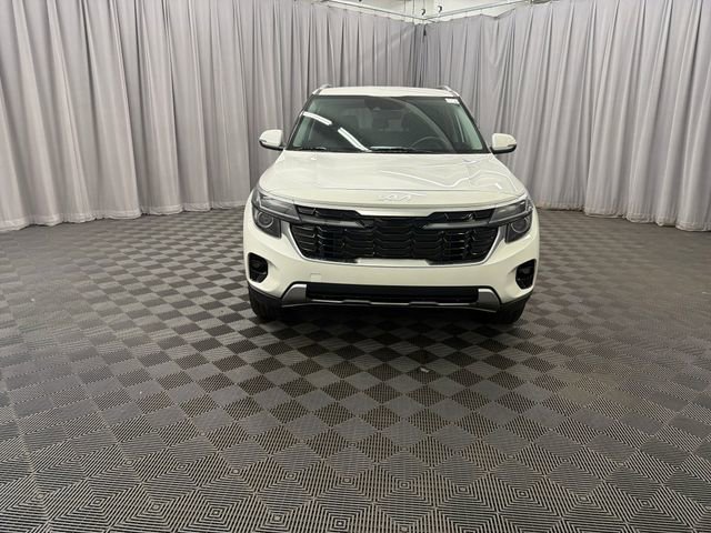 Certified 2024 Kia Seltos S AWD/4WD image 3