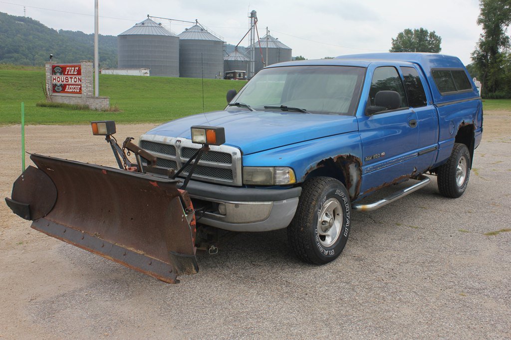 Used 2001 Dodge Ram 1500 Truck 4x4 Quad Cab image 1
