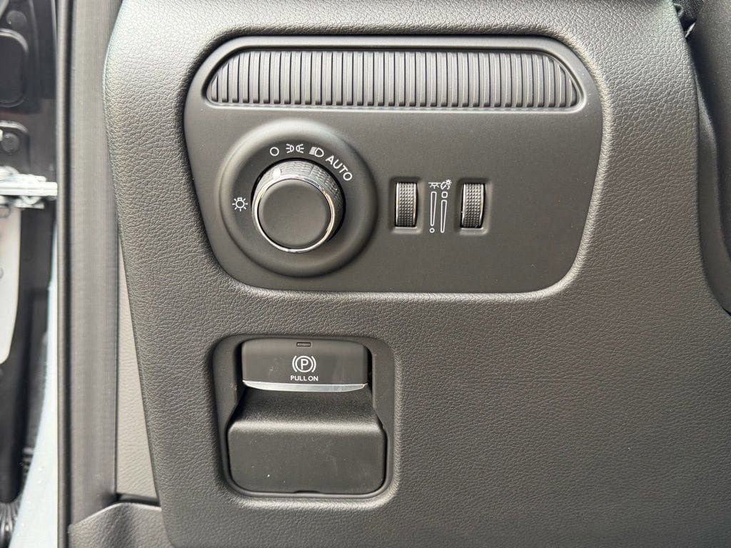 New 2026 Jeep Grand Wagoneer 4WD w/ Premium Group I image 24