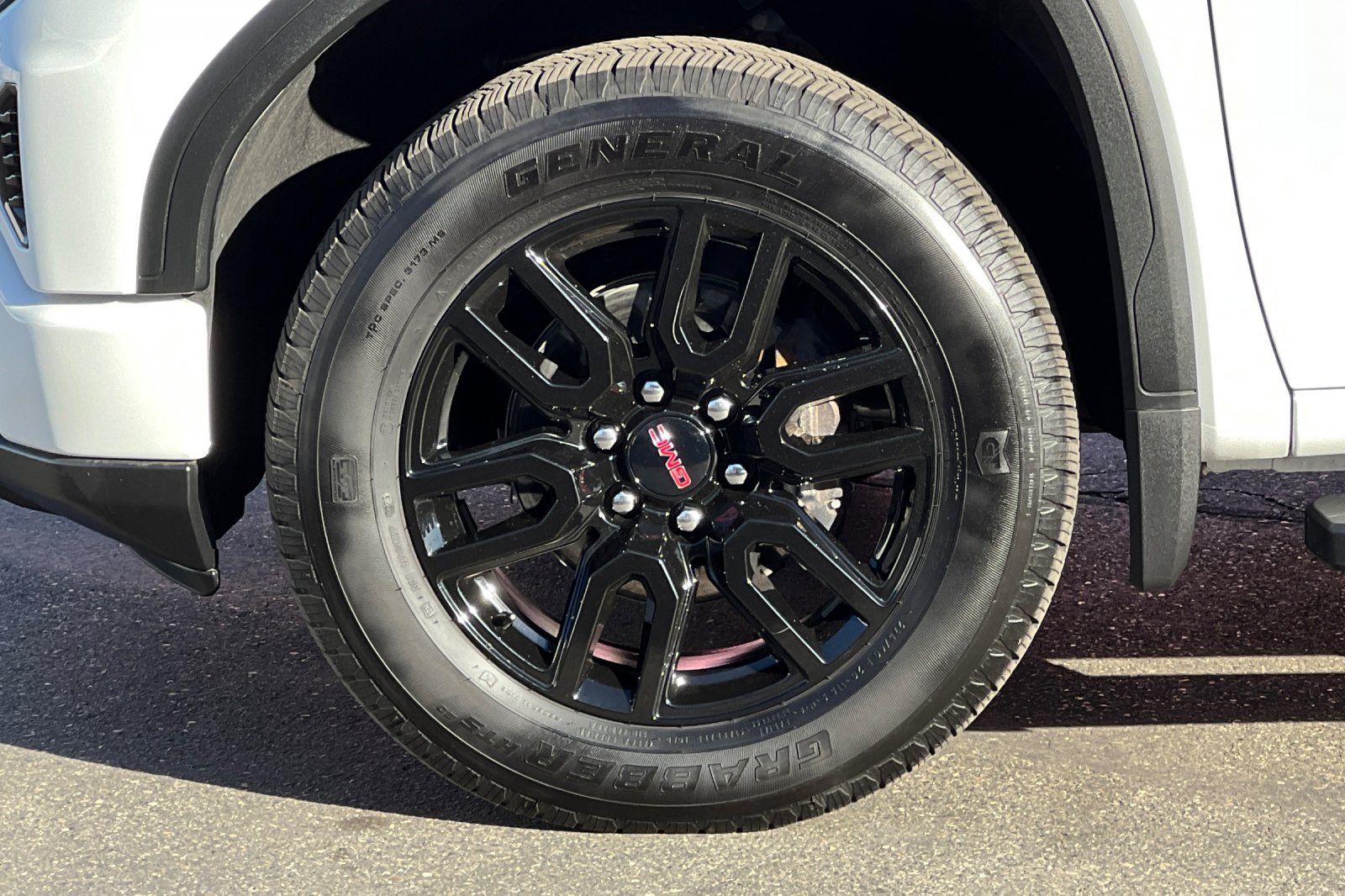 Used 2026 GMC Sierra 1500 Elevation w/ Elevation Premium Package AWD/4WD image 41