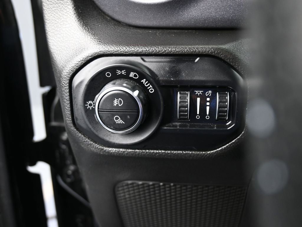 Used 2022 Jeep Gladiator Mojave w/ LED Lighting Group image 33