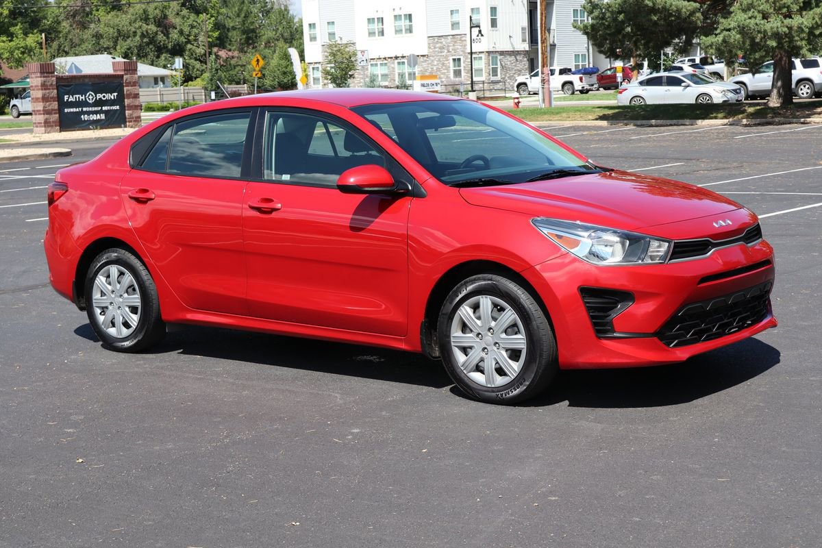 Used 2022 Kia Rio S image 2