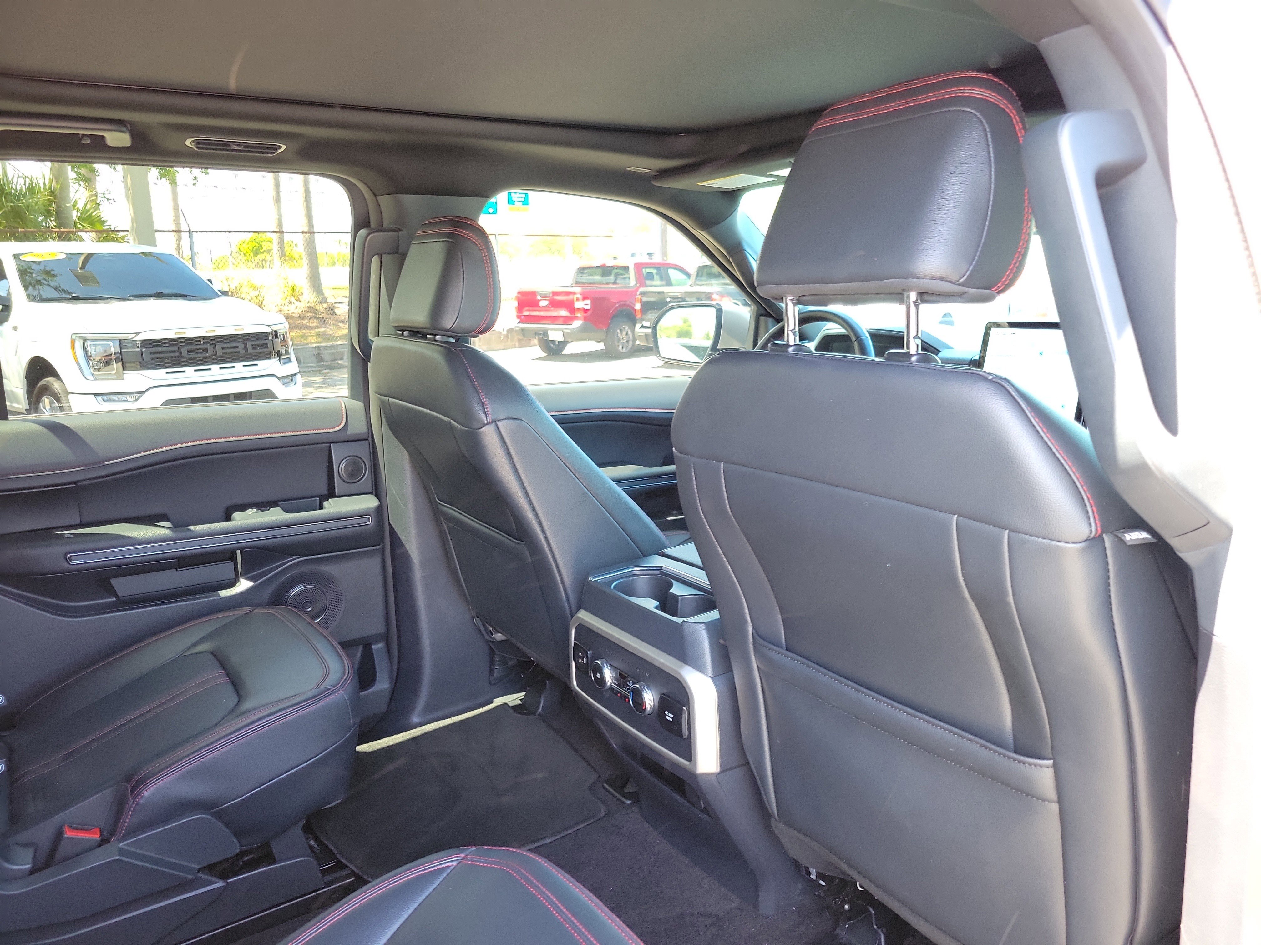 Used 2023 Ford Expedition Max Limited image 26