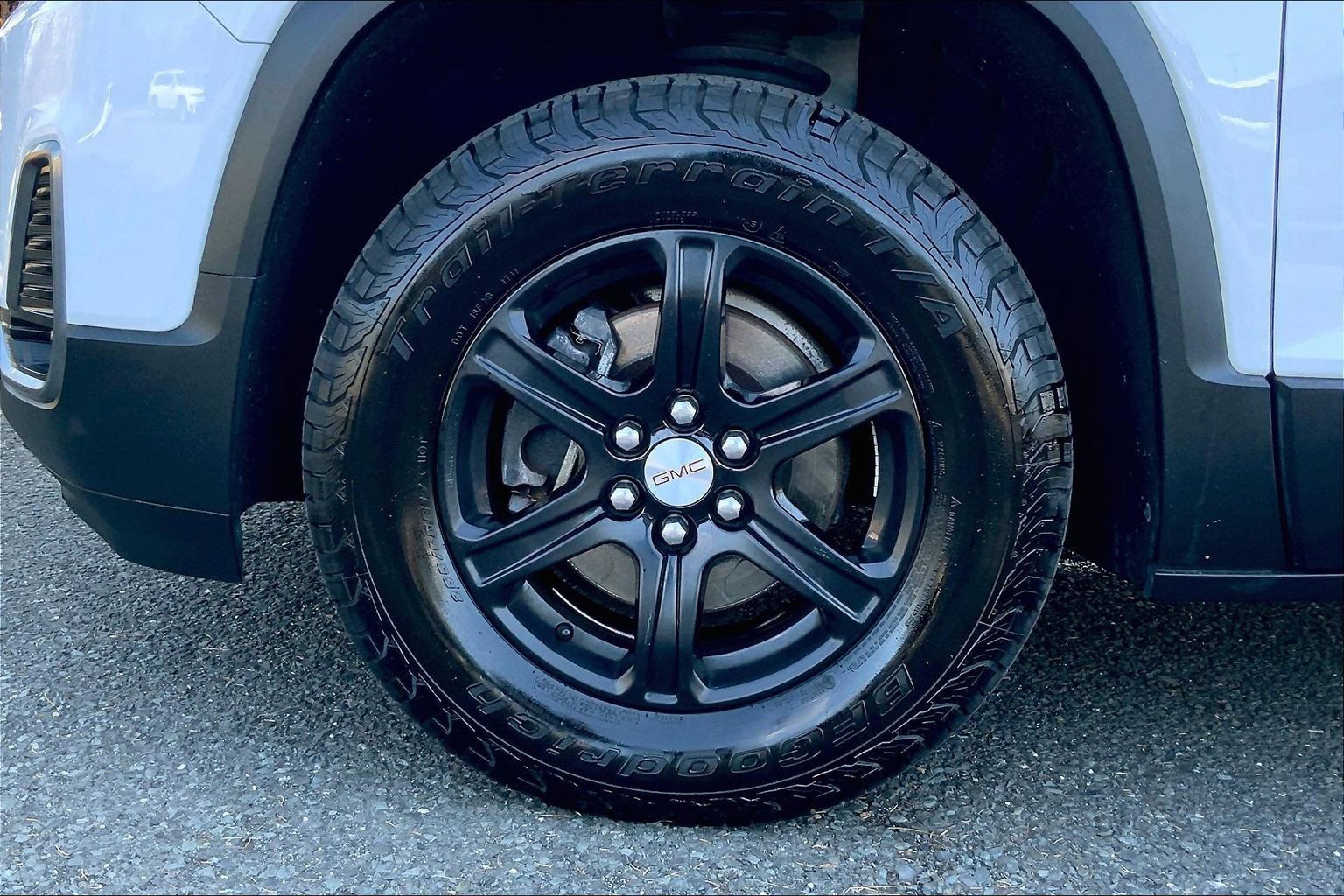 Used 2020 GMC Acadia AT4 w/ Driver Alert Package II image 9