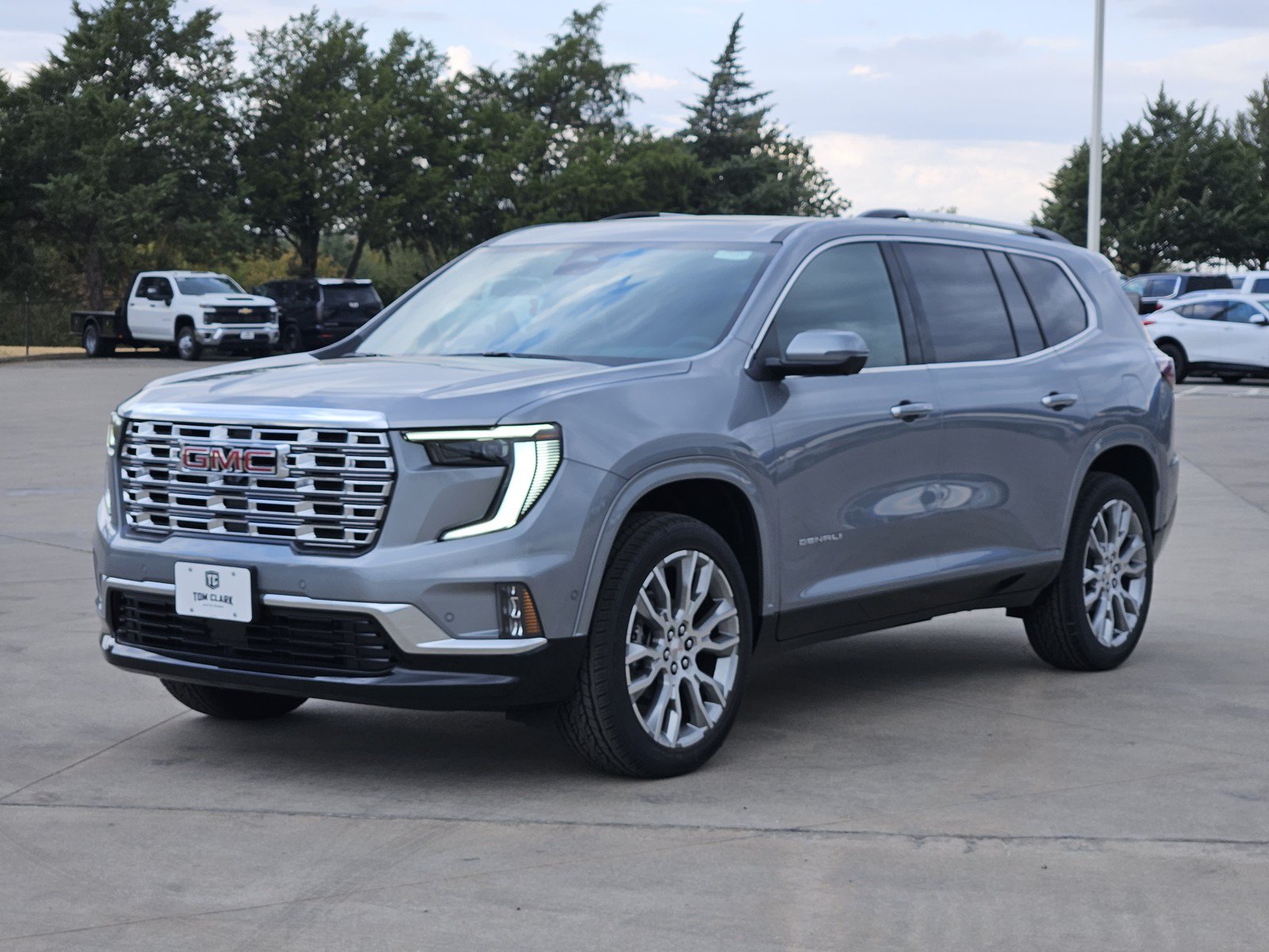 New 2027 GMC Acadia Denali FWD image 2