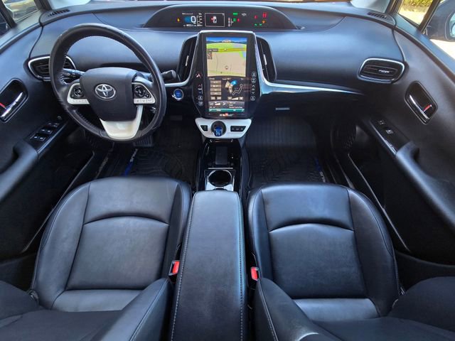 Used 2017 Toyota Prius Prime Advanced FWD image 9