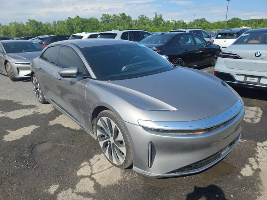 Used 2024 Lucid Air Touring AWD/4WD image 3