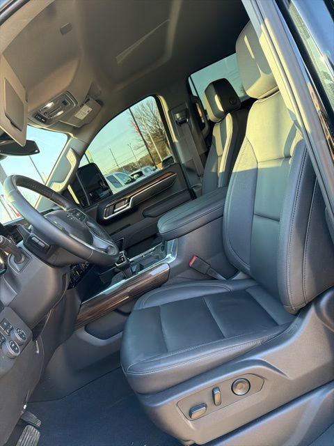 Used 2025 Chevrolet Silverado 1500 LT Trail Boss w/ LPO, Utility Wall Package image 14