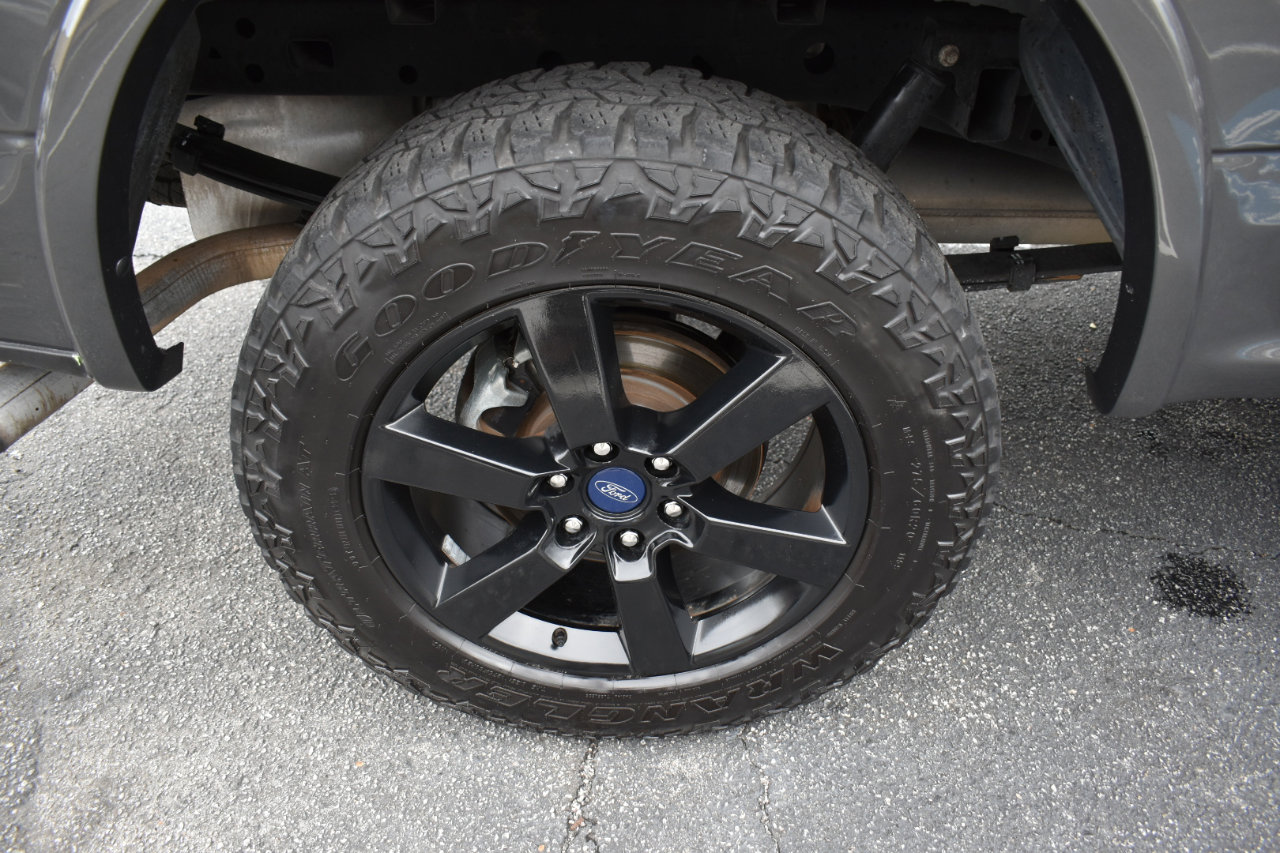 Used 2019 Ford F150 Lariat image 37