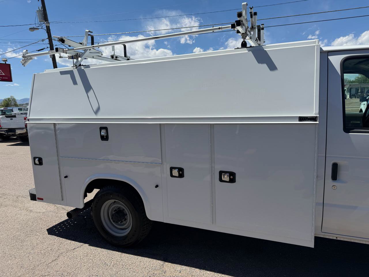 Used 2021 Ford E-350 and Econoline 350 Super Duty w/ Power Windows & Locks Group image 26