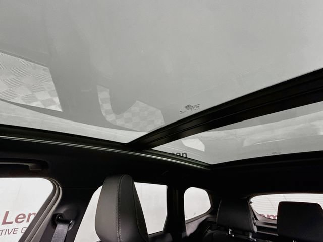 Used 2025 BMW X1 M35i AWD/4WD image 23