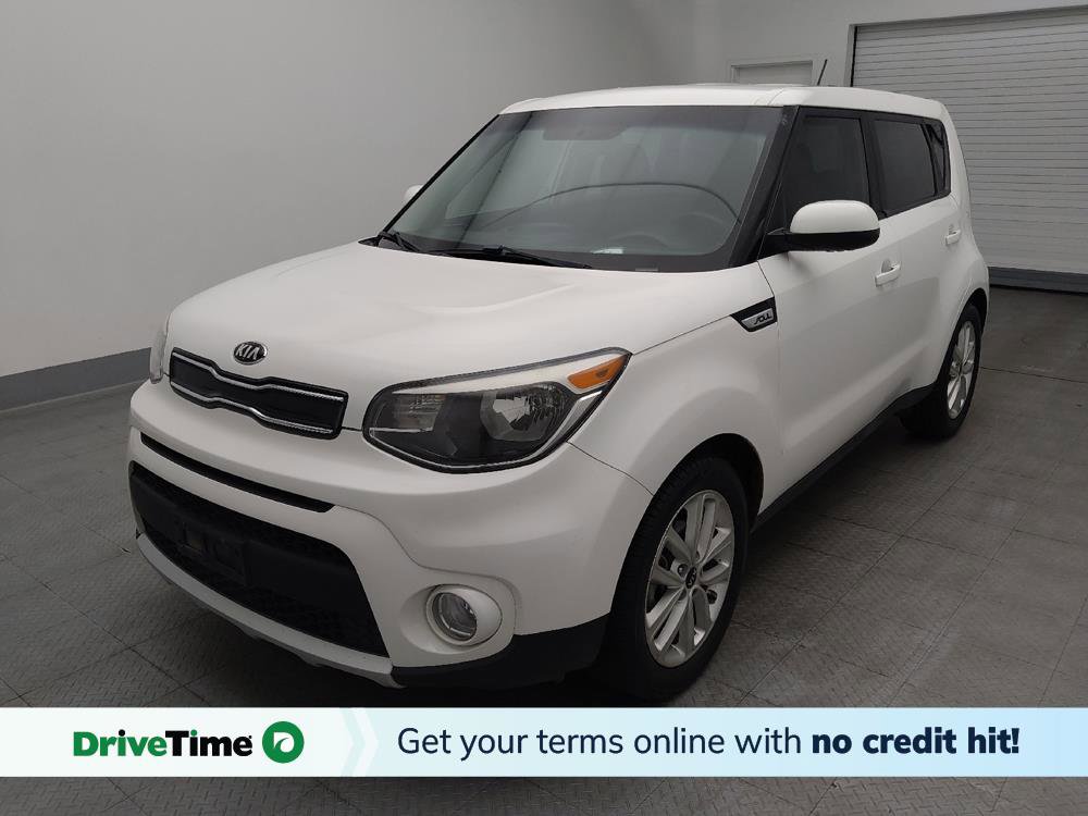 Used 2017 Kia Soul + image 1