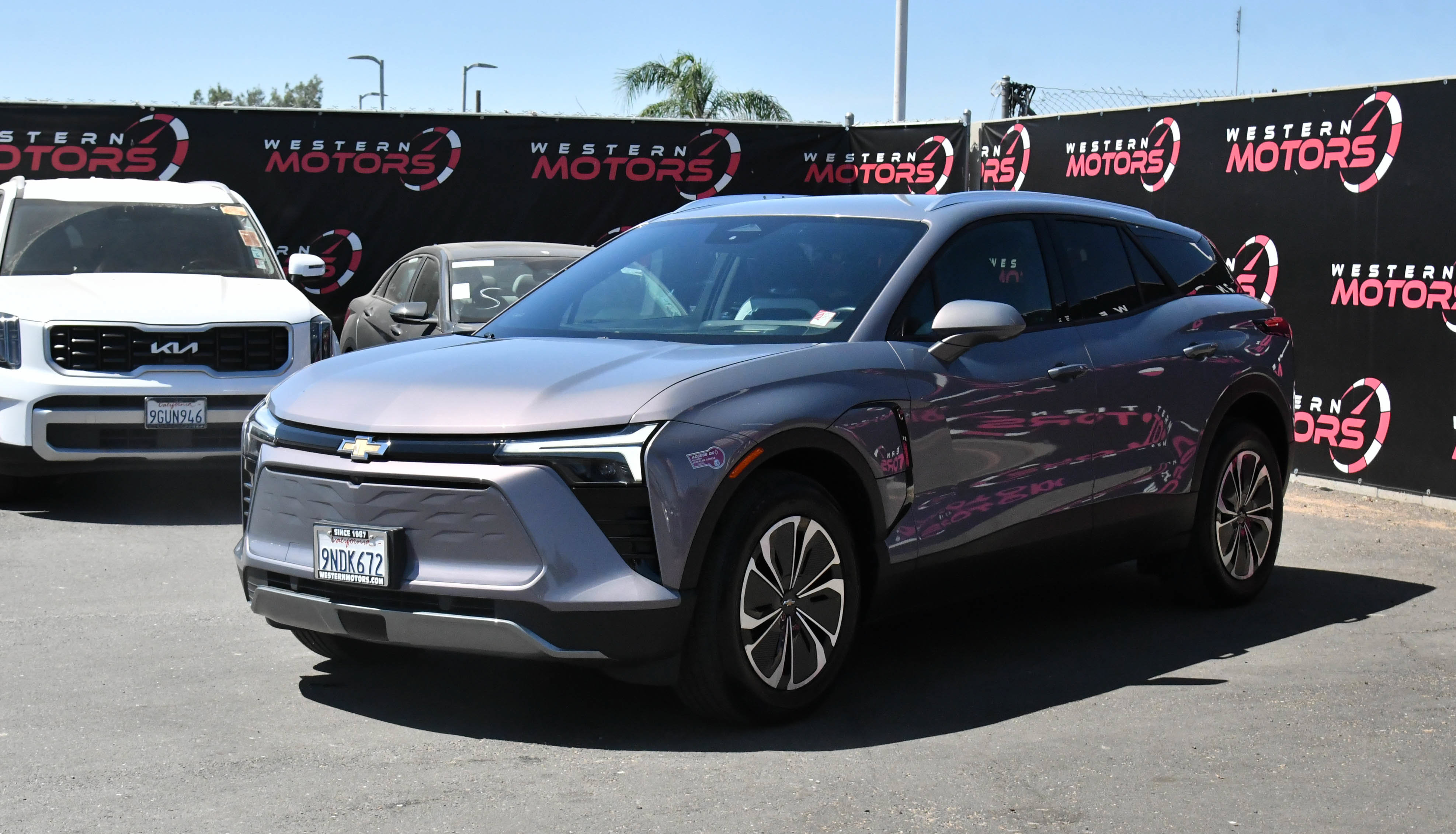 Used 2024 Chevrolet Blazer EV LT AWD/4WD image 3