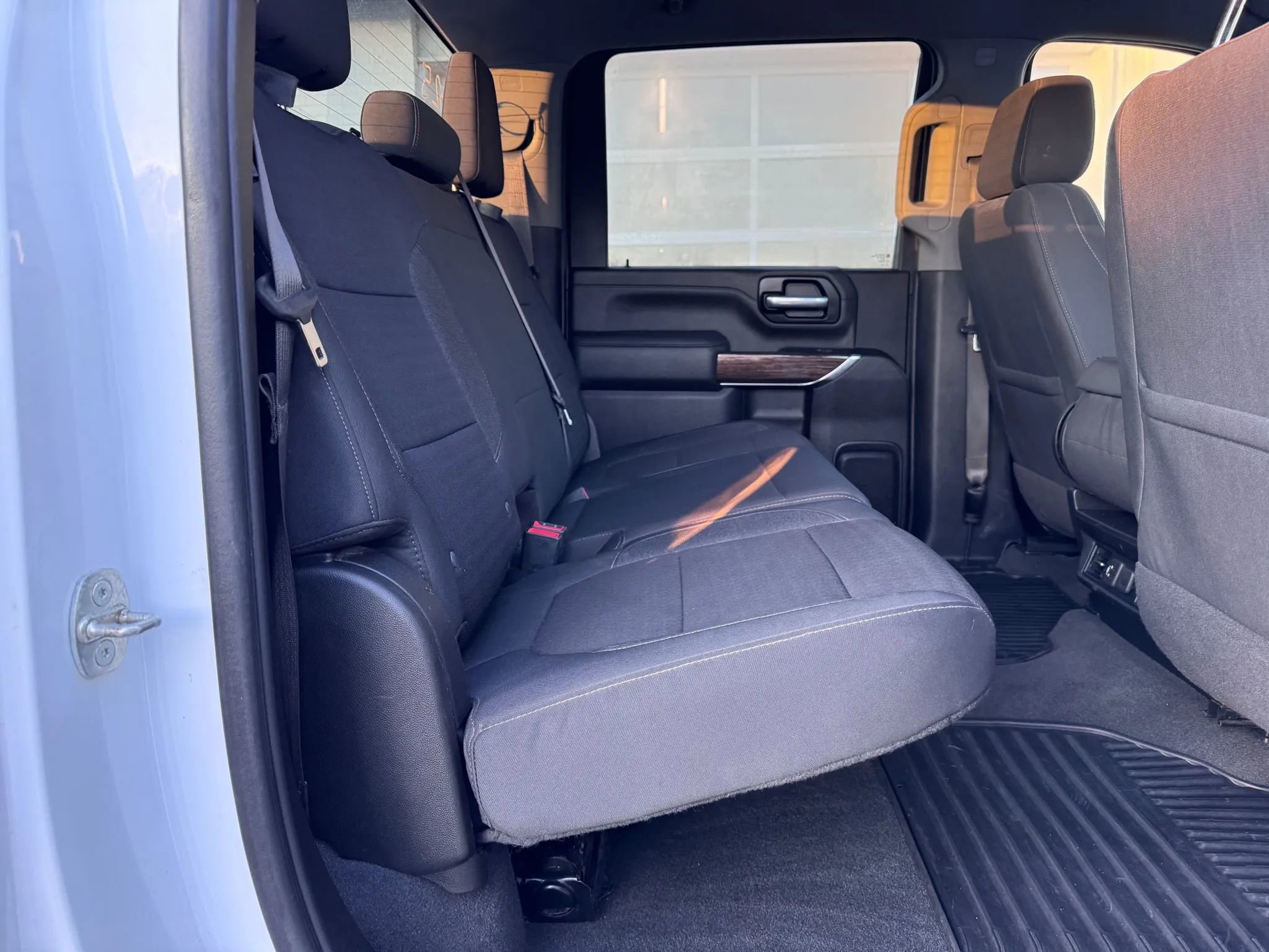 Used 2022 GMC Sierra 2500 SLE w/ SLE Convenience Package image 9