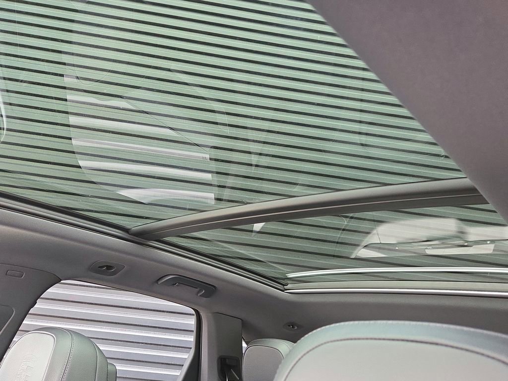 Certified 2026 Porsche Cayenne image 15